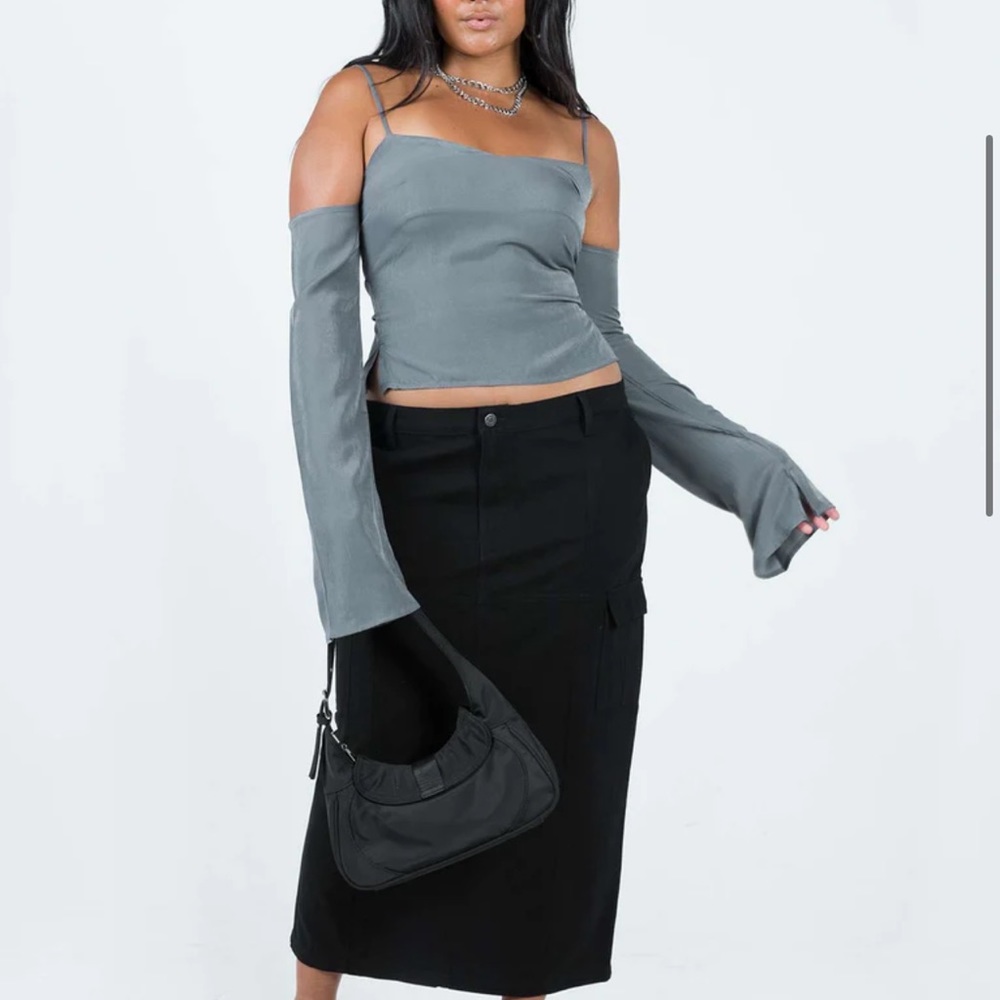 SOLD BNWT princess polly cold shoulder top - Picture 1 of 7